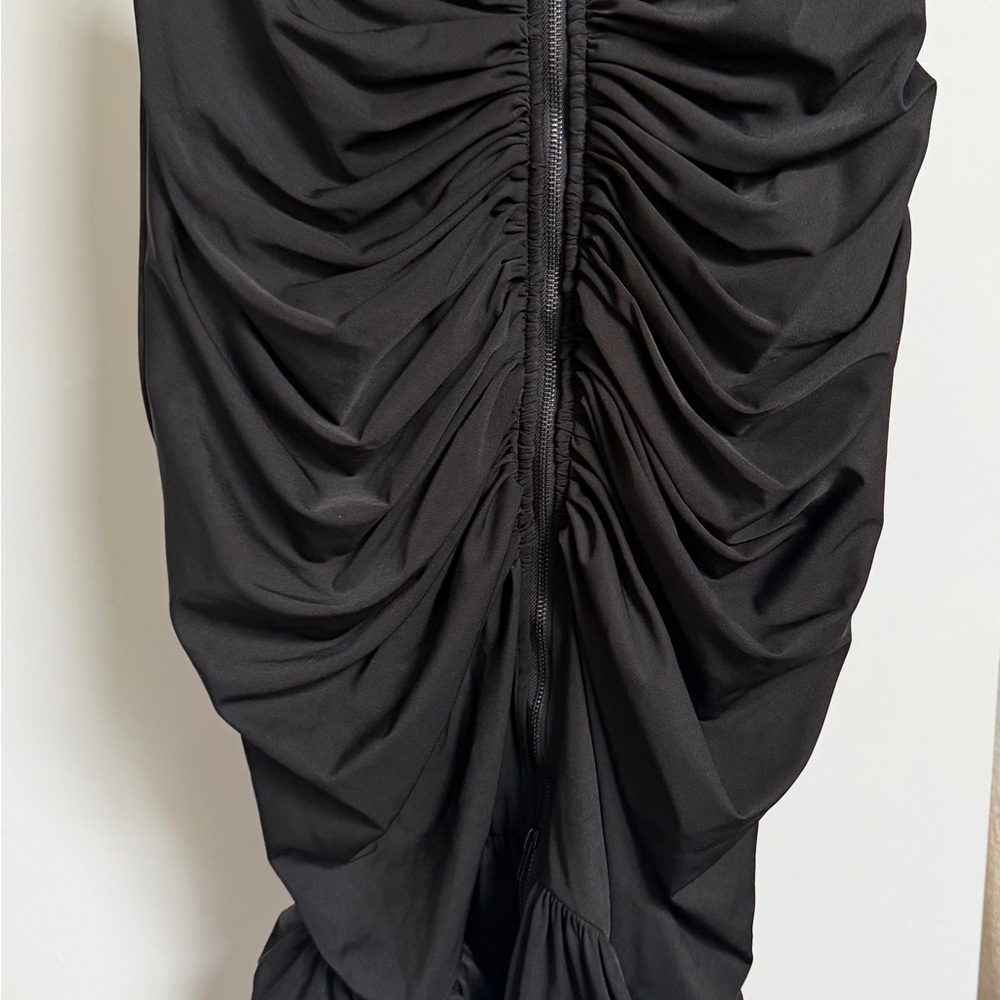 Gracia Elegant Black Ruched Pencil Skirt